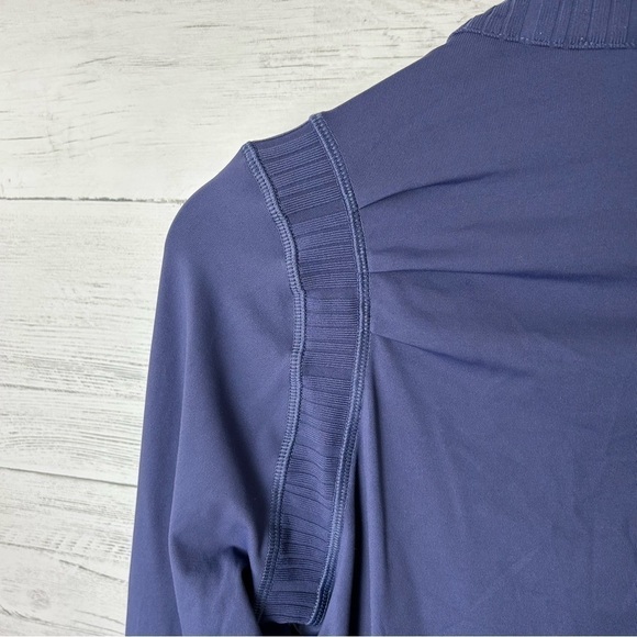 Lululemon Raja Reversible Jacket Night Market Floral - Picture 4 of 14